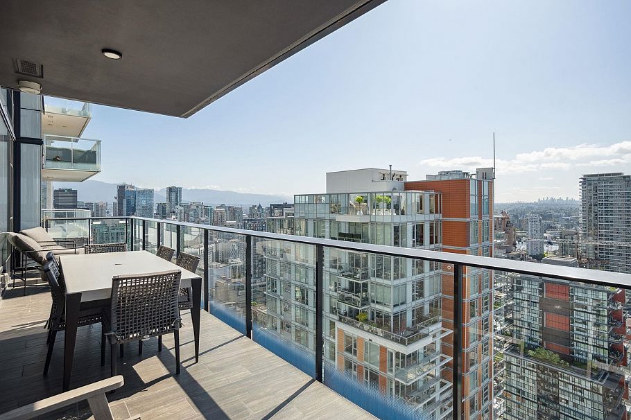 3303 1335 Howe Street Vancouver, BC - 13