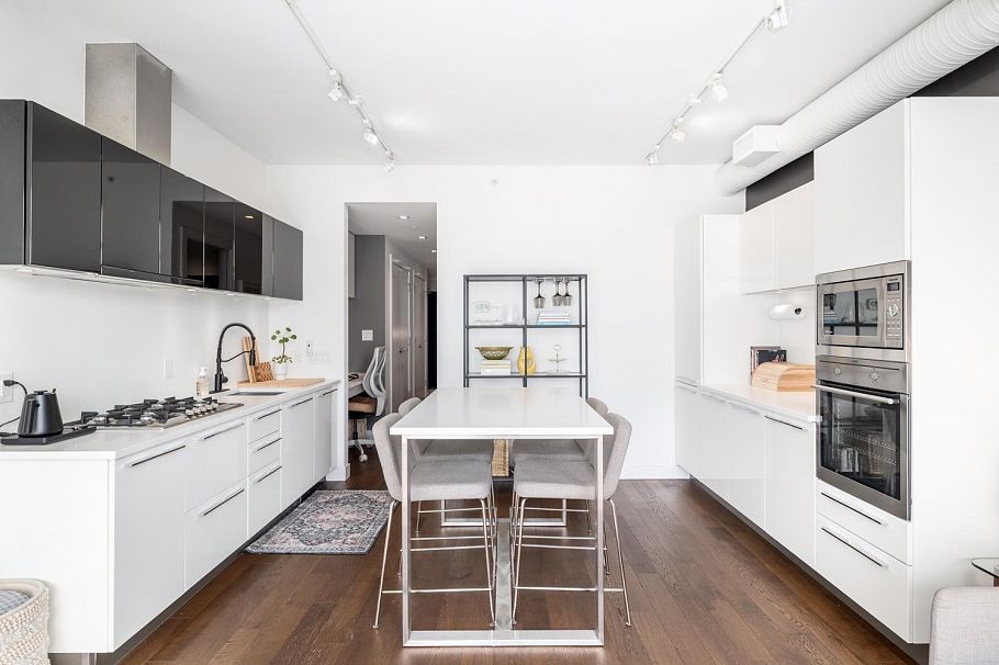 518 108 E 1st Avenue Vancouver, BC - 3