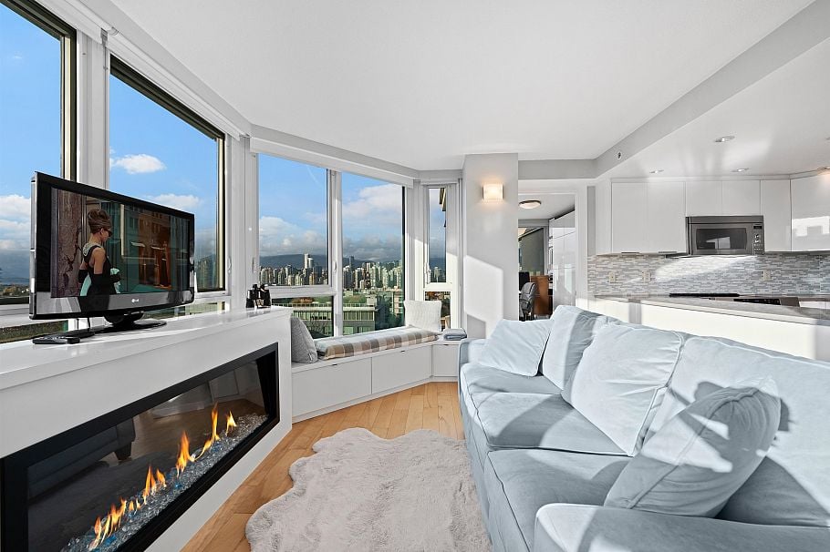 911 500 W 10th Avenue Vancouver, BC - 1