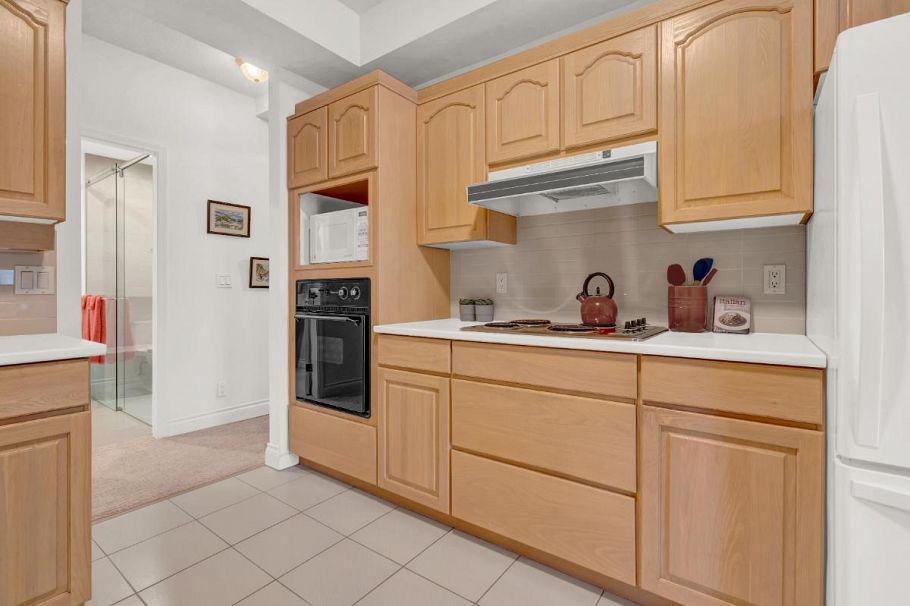 309 3755 W 8th Avenue Vancouver, BC - 11