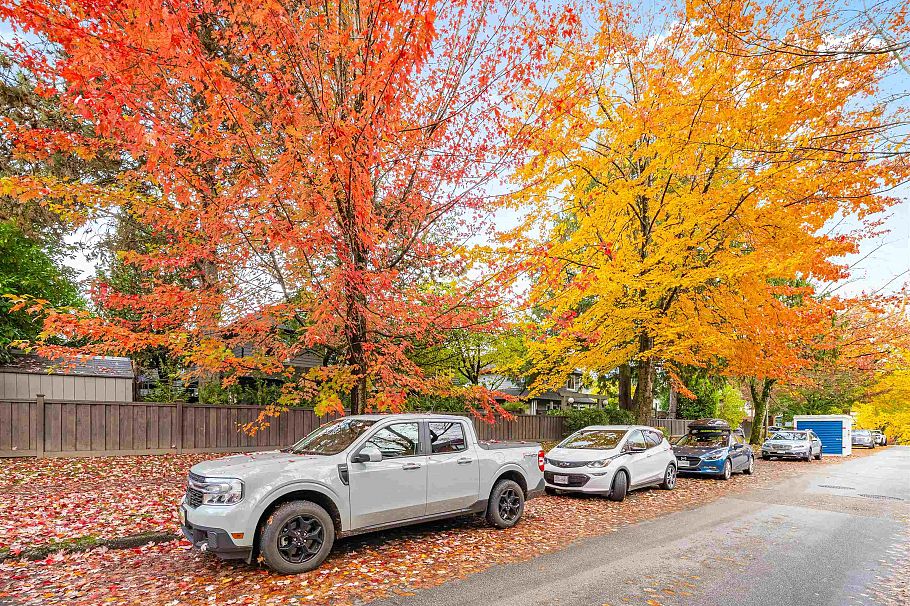 12 1255 E 15th Avenue Vancouver, BC - 30