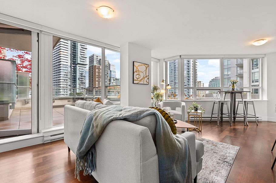 907 565 Smithe Street Vancouver, BC - 3