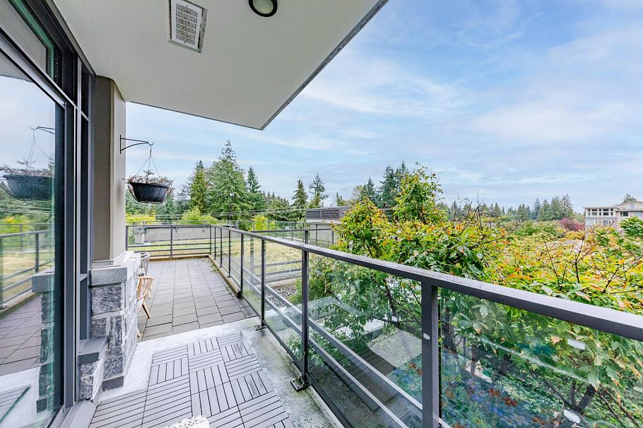 205 1295 Conifer Street North Vancouver, BC - 1