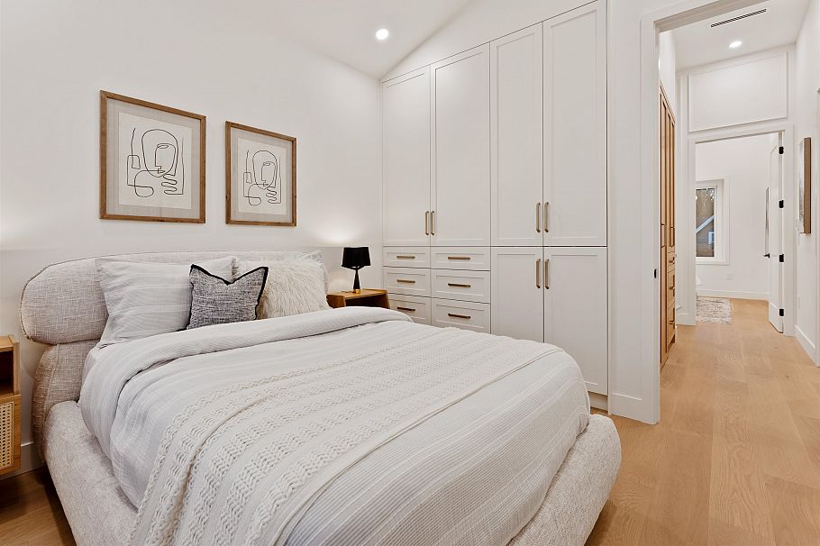 1 1765 Graveley Street Vancouver, BC - 25