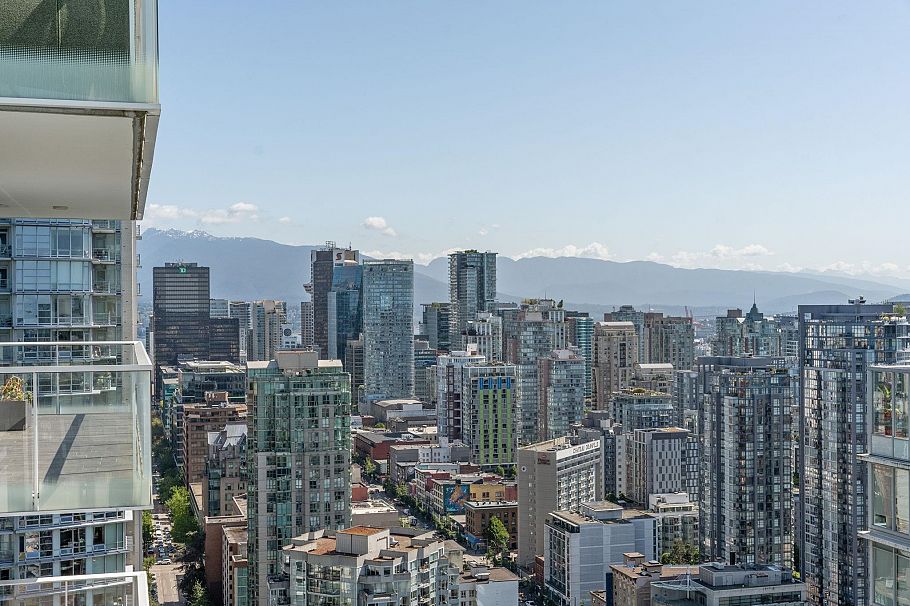 3303 1335 Howe Street Vancouver, BC - 14