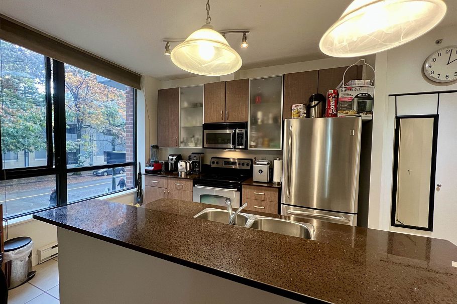 308 Smithe Street Vancouver, BC - 12