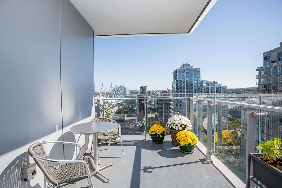 2004 885 Cambie Street Vancouver, BC - 11