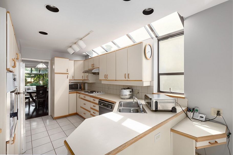 4027 W 32nd Avenue Vancouver, BC - 12