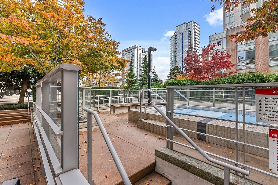 907 565 Smithe Street Vancouver, BC - 31