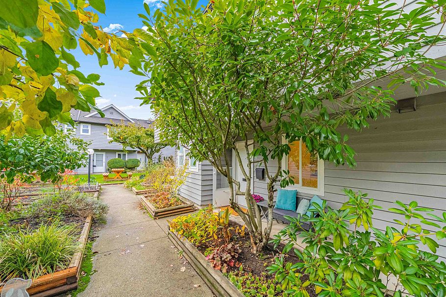 12 1255 E 15th Avenue Vancouver, BC - 25