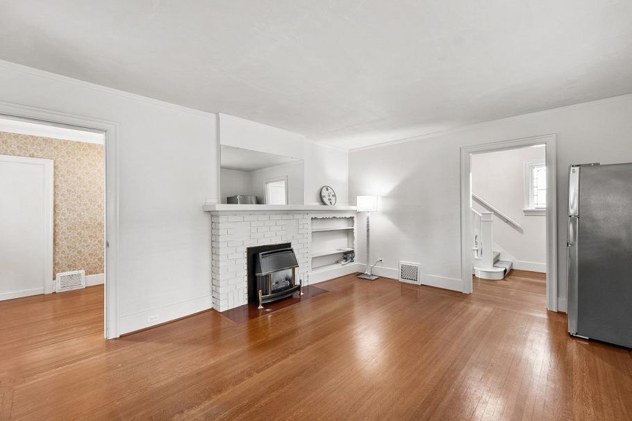 4879 Collingwood Street Vancouver, BC - 3