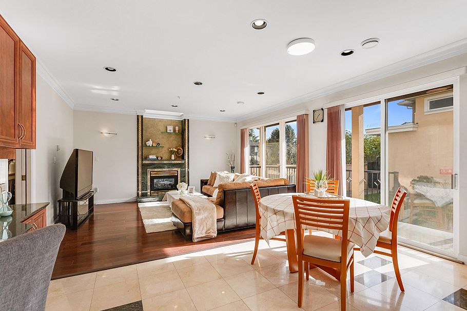 1088 W 42nd Avenue Vancouver, BC - 11