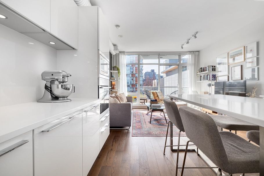 518 108 E 1st Avenue Vancouver, BC - 6