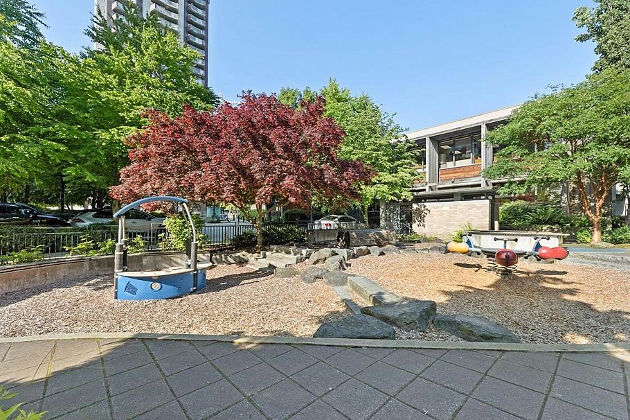 304 158 W 13TH STREET, North Vancouver BC V7M 0A7 North Vancouver, BC - 11