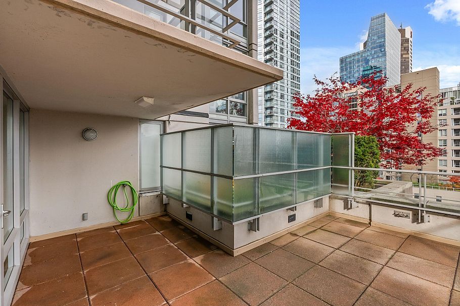 907 565 Smithe Street Vancouver, BC - 21