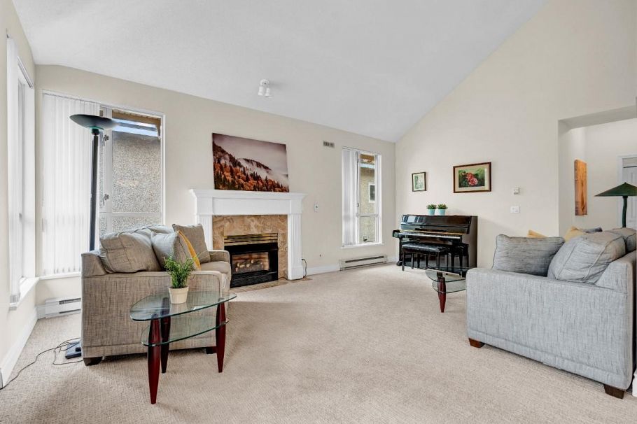 309 3755 W 8th Avenue Vancouver, BC - 4