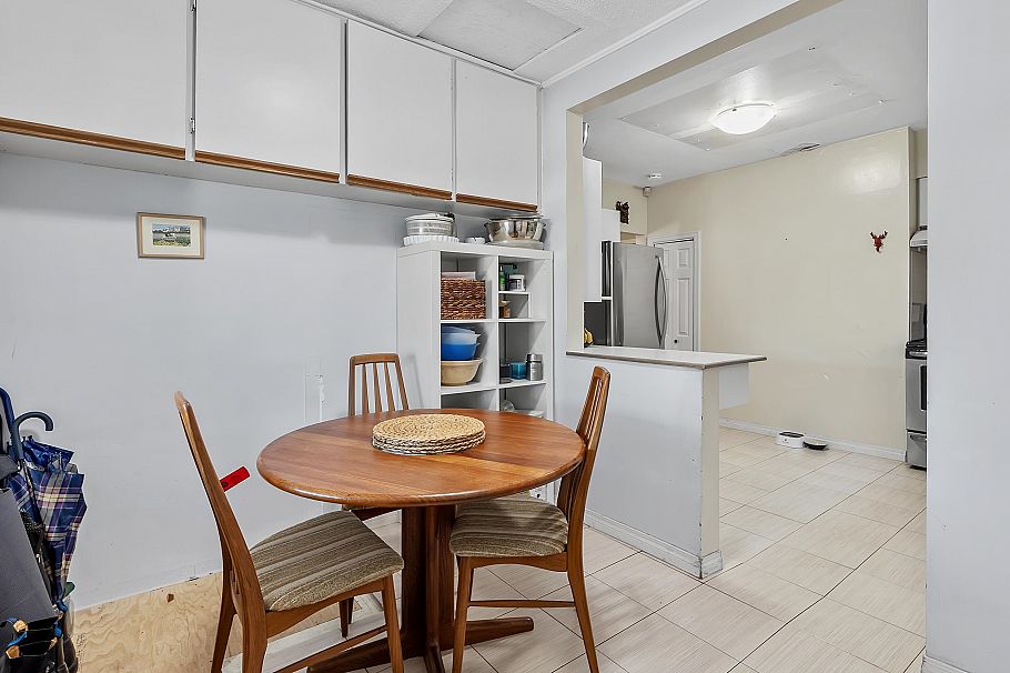 4833 Henry Street Vancouver, BC - 23