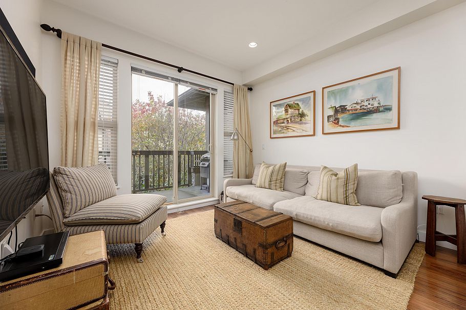 4 307 E 15th Street North Vancouver, BC - 15