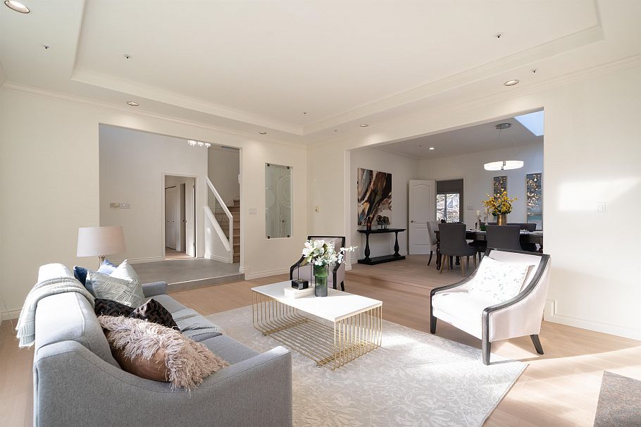 3565 W 29th Avenue Vancouver, BC - 2