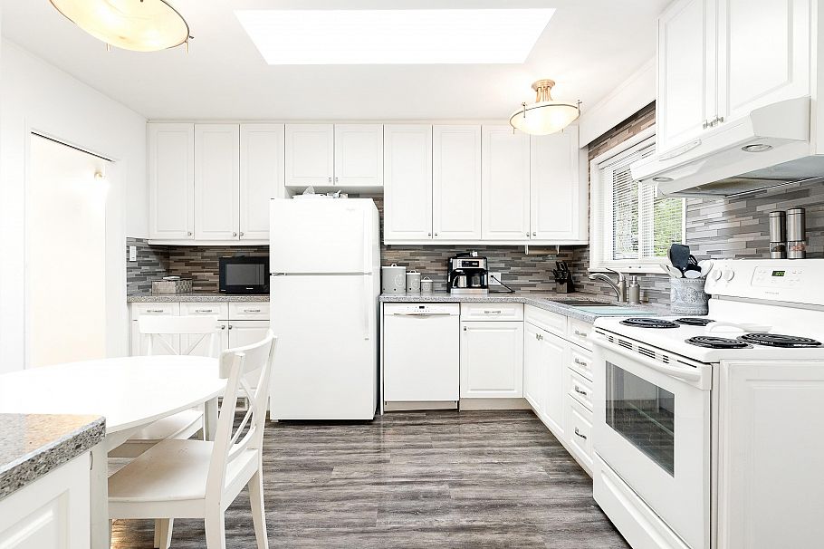 1350 Berkley Road North Vancouver, BC - 13