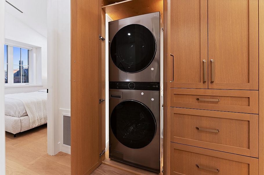 1 1765 Graveley Street Vancouver, BC - 29