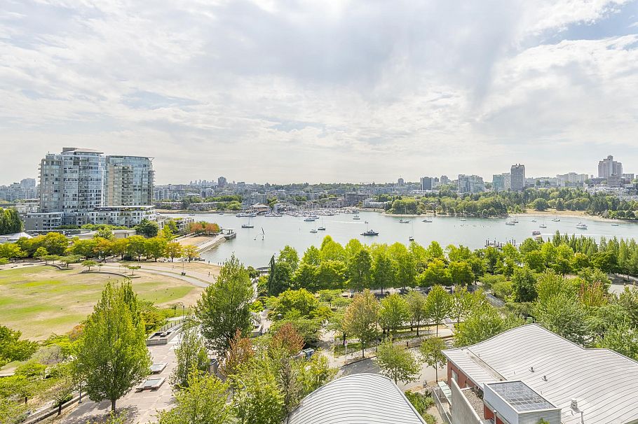 1207 1408 Strathmore Mews Vancouver, BC - 3