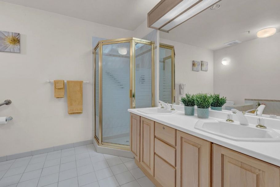 309 3755 W 8th Avenue Vancouver, BC - 13