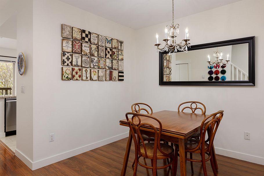 4 307 E 15th Street North Vancouver, BC - 11