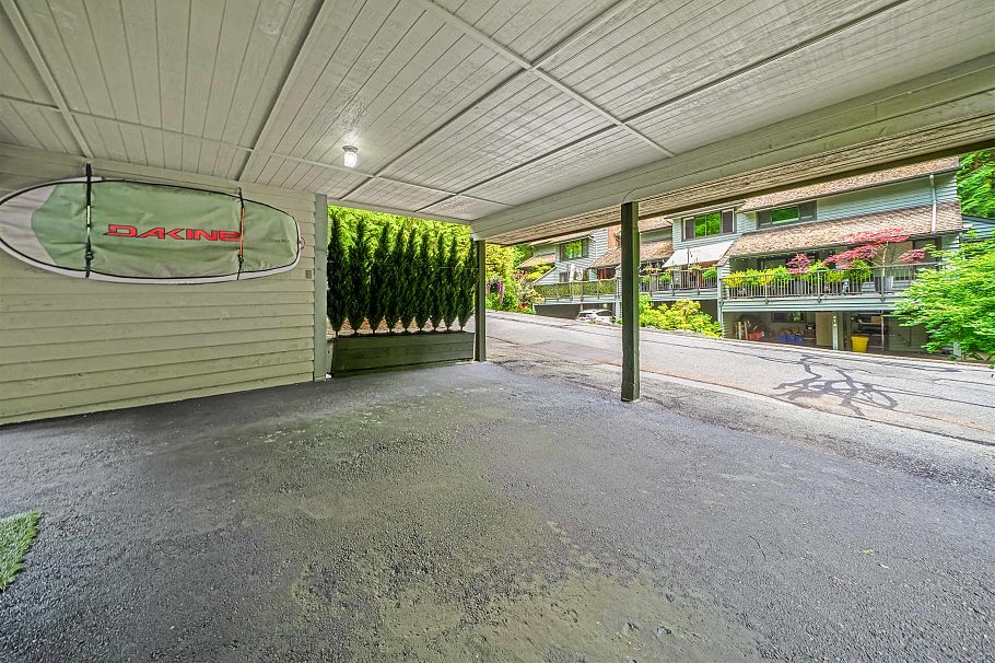 867 Frederick Road North Vancouver, BC - 34