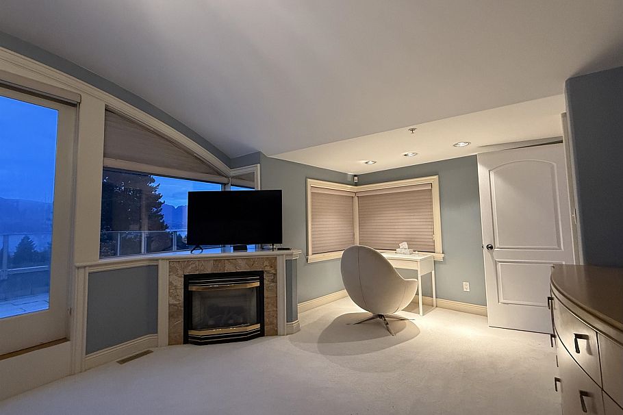 1822 Sasamat Street Vancouver, BC - 14