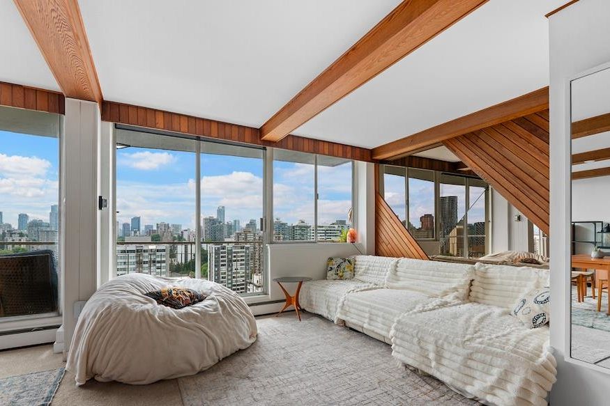 2508 1850 Comox Street Vancouver, BC - 1