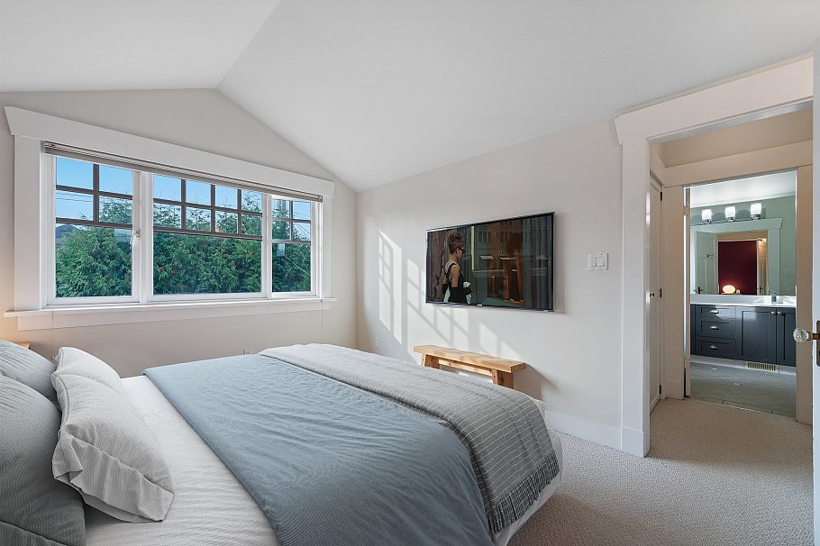 2138 W 21st Avenue Vancouver, BC - 23