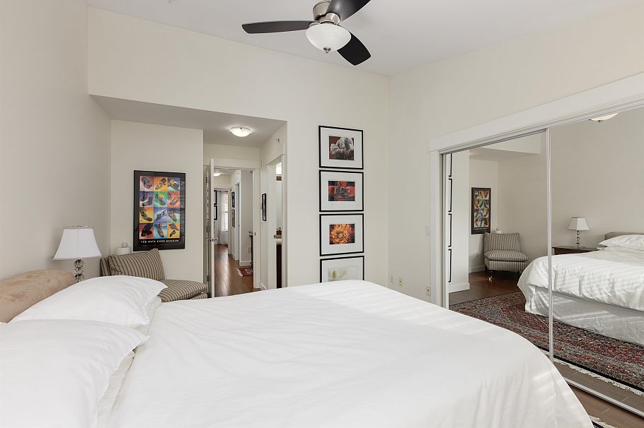 4 307 E 15th Street North Vancouver, BC - 26