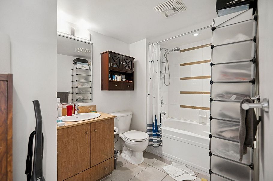 308 Smithe Street Vancouver, BC - 21