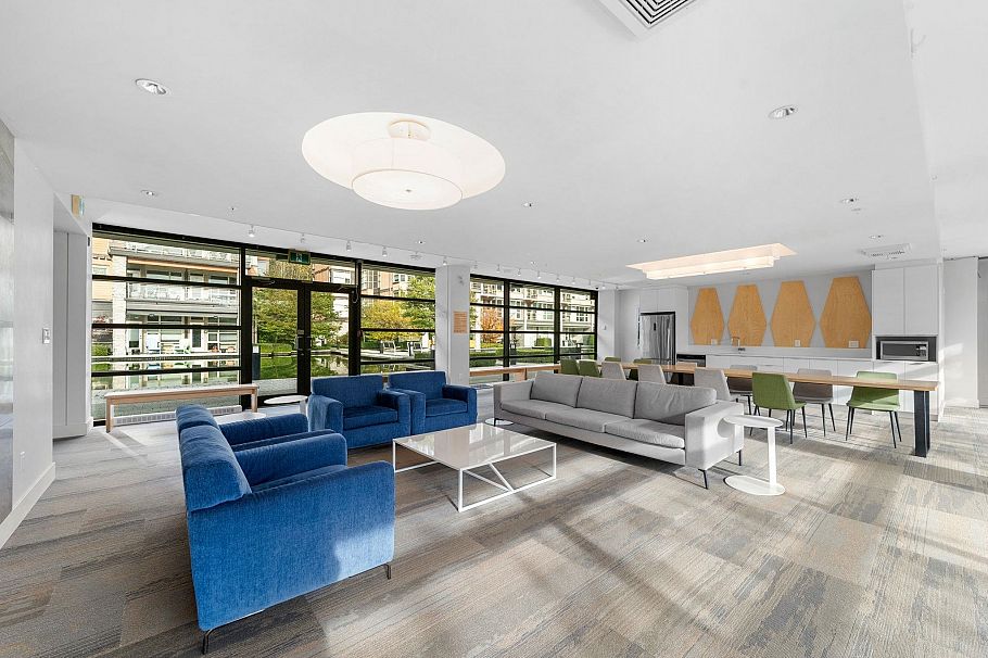 420 3602 Aldercrest Drive North Vancouver, BC - 23