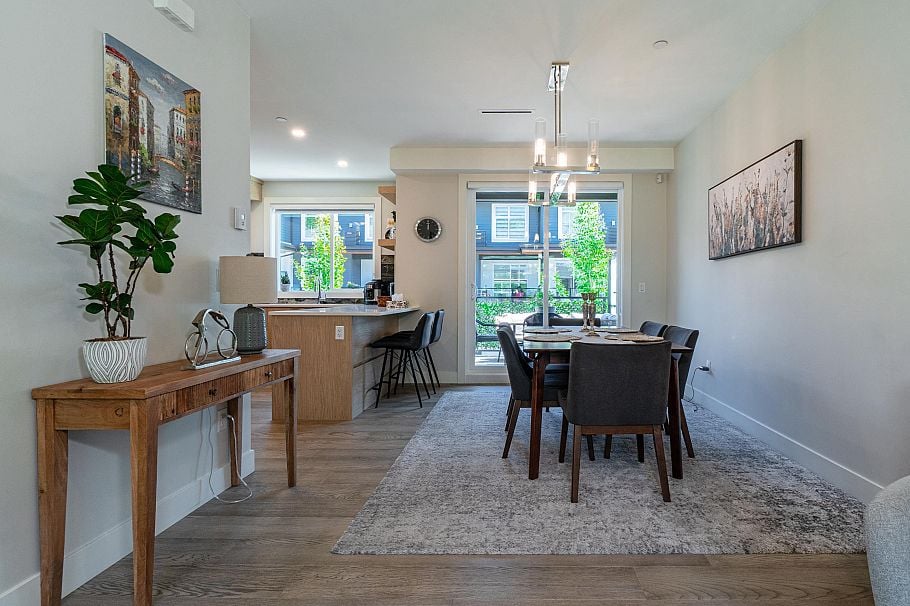 11 933 Premier Street North Vancouver, BC - 5