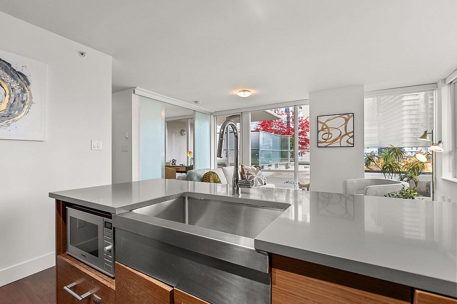 907 565 Smithe Street Vancouver, BC - 10