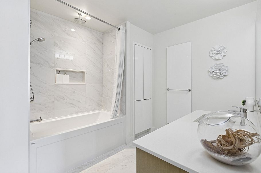 501 277 W 1st Street North Vancouver, BC - 10