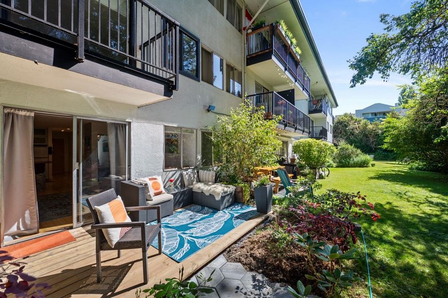 109 36 E 14th Avenue Vancouver, BC - 17