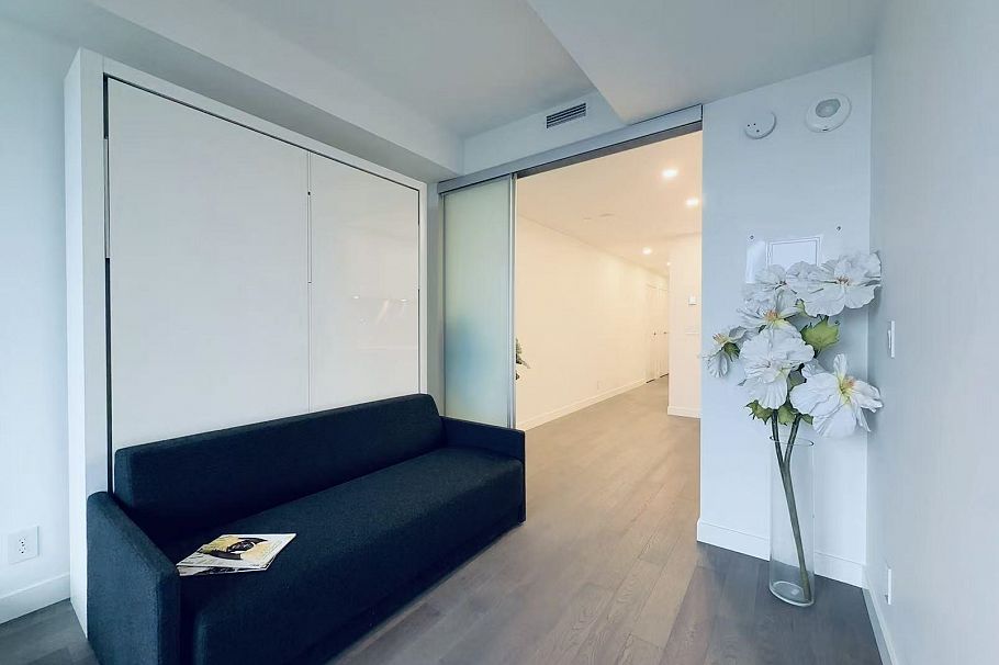 4510 1480 Howe Street Vancouver, BC - 6