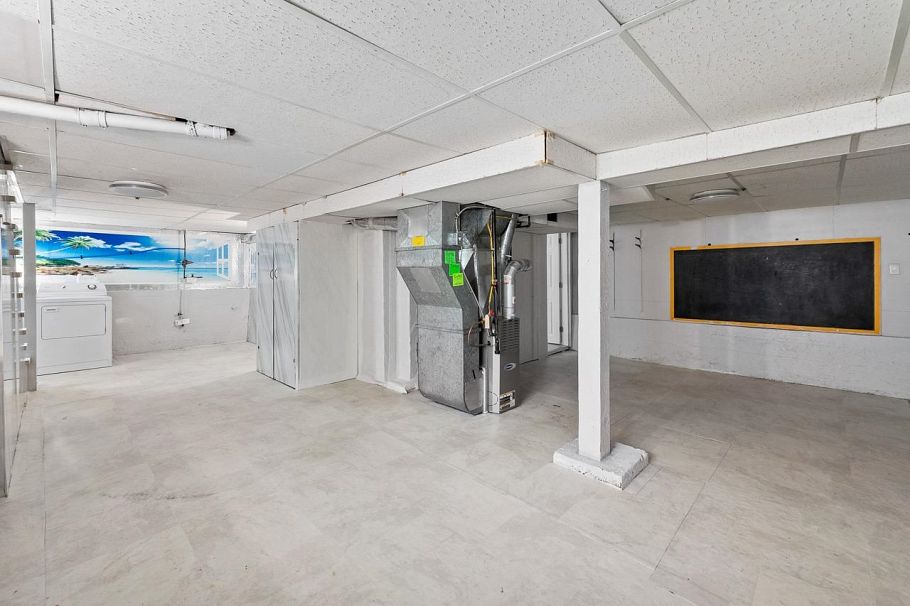 4879 Collingwood Street Vancouver, BC - 10