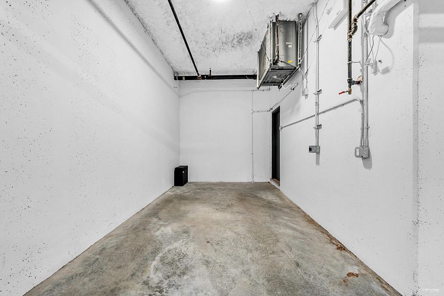 7881 French Street Vancouver, BC - 25