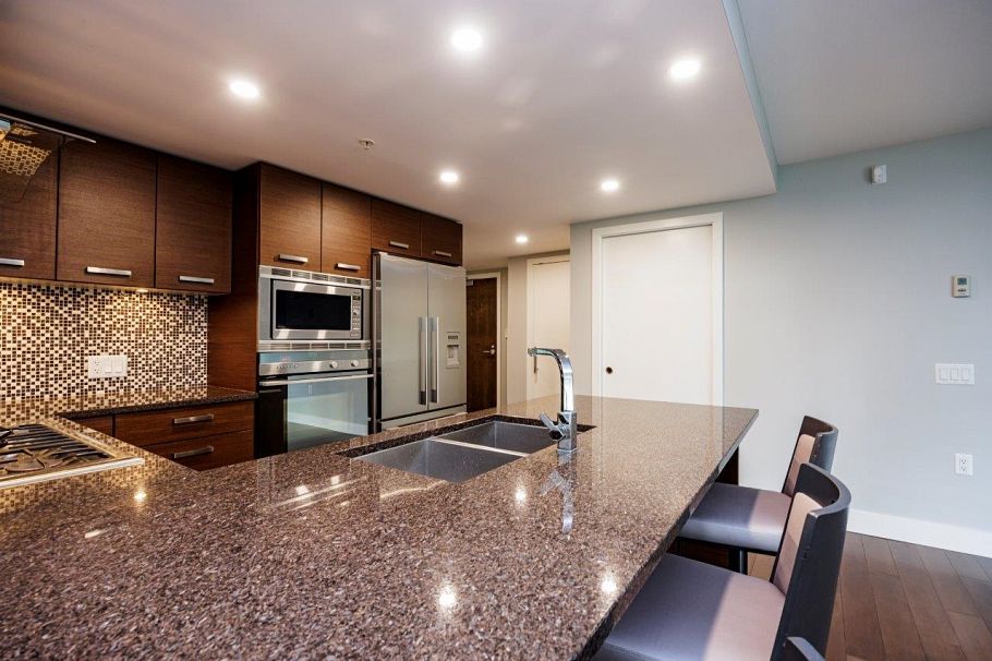 108 210 W 13th Street North Vancouver, BC - 6