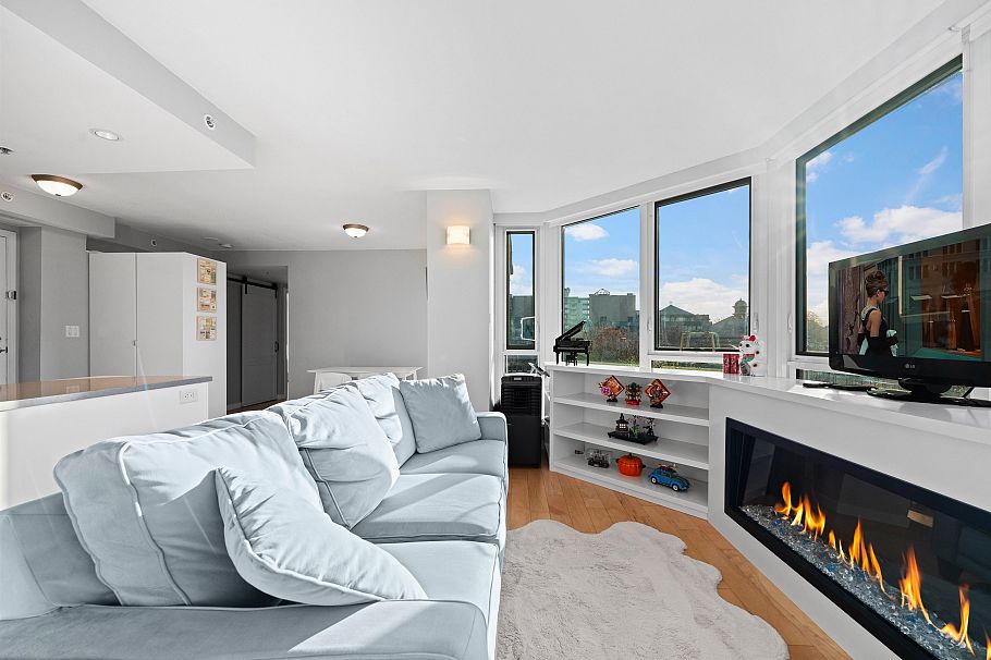 911 500 W 10th Avenue Vancouver, BC - 3