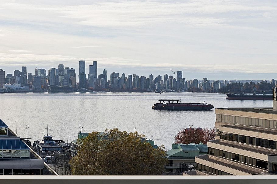 810 175 W 1st Street North Vancouver, BC - 1