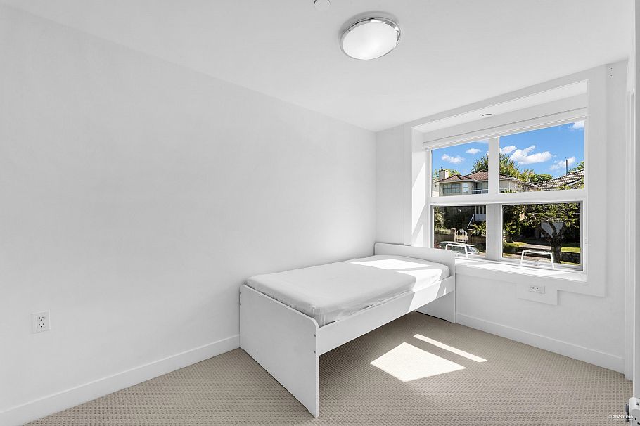 7881 French Street Vancouver, BC - 18