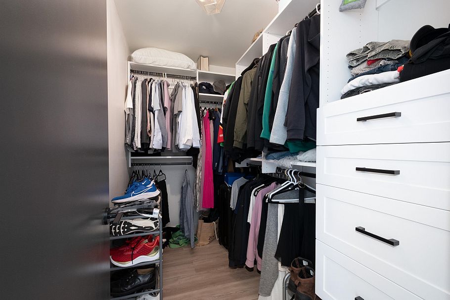 403 1050 Bowron Court North Vancouver, BC - 24