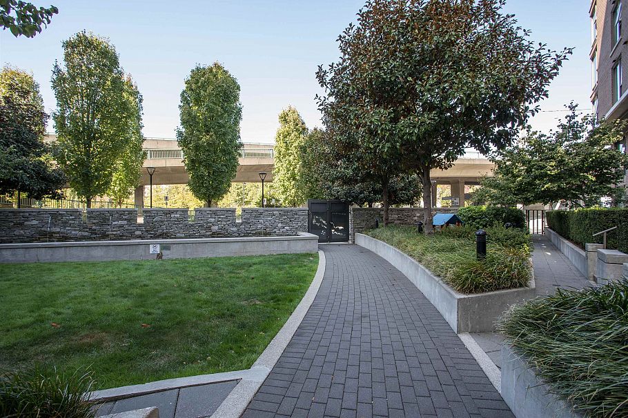 310 429 W 2nd Avenue Vancouver, BC - 25