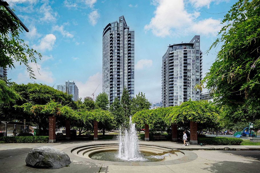 1199 SEYMOUR STREET, Vancouver BC V6B 1K3 Vancouver, BC - 1