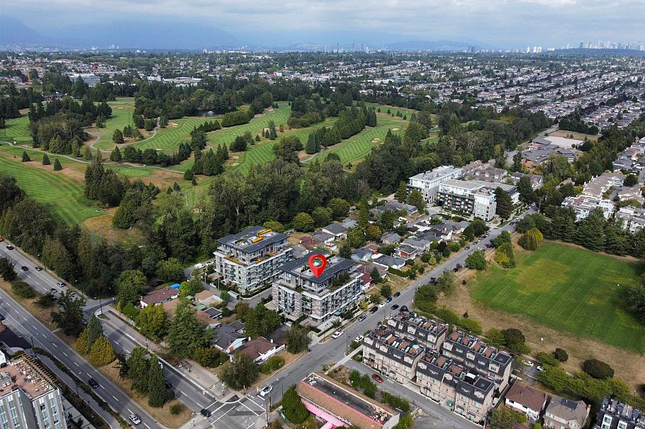 202 477 W 59th Avenue Vancouver, BC - 33